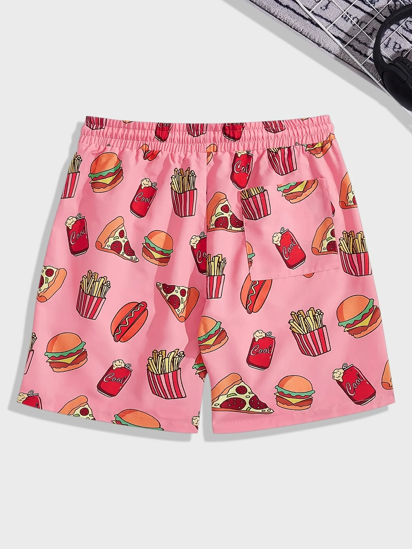 

Men's Casual Loose-Fit Drawstring Shorts with Vibrant Food Print - Perfect for Summer Beach Vacations and Outdoor Activities