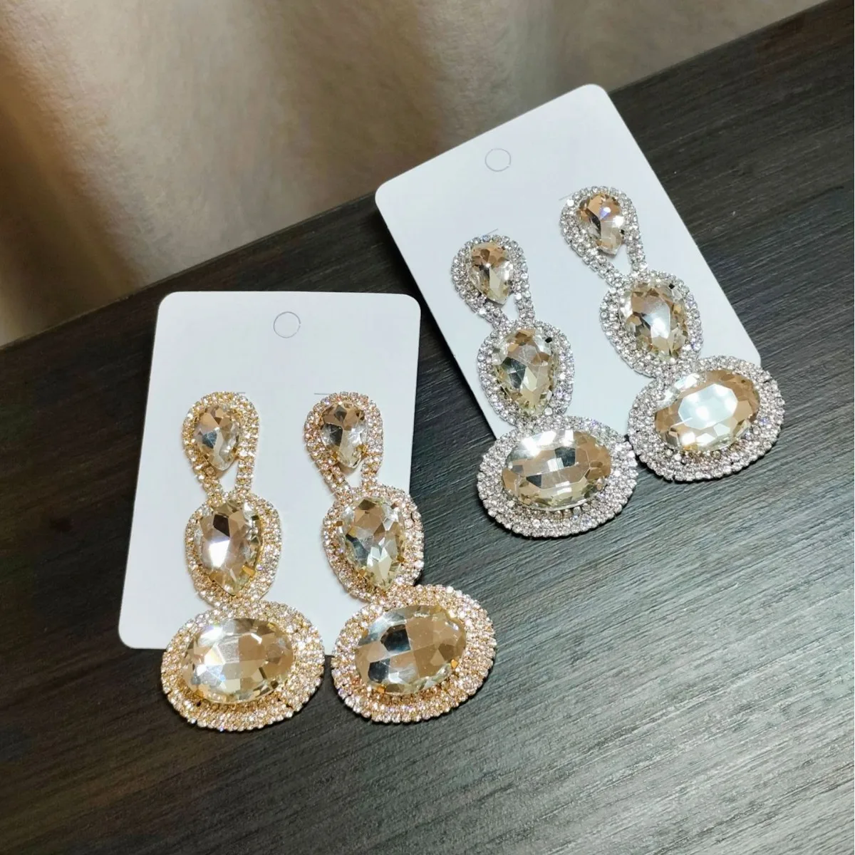 Department exaggerated rhinestone water drop oval 925 silver needle Internet celebrity earrings banquet senior sense earrings wh