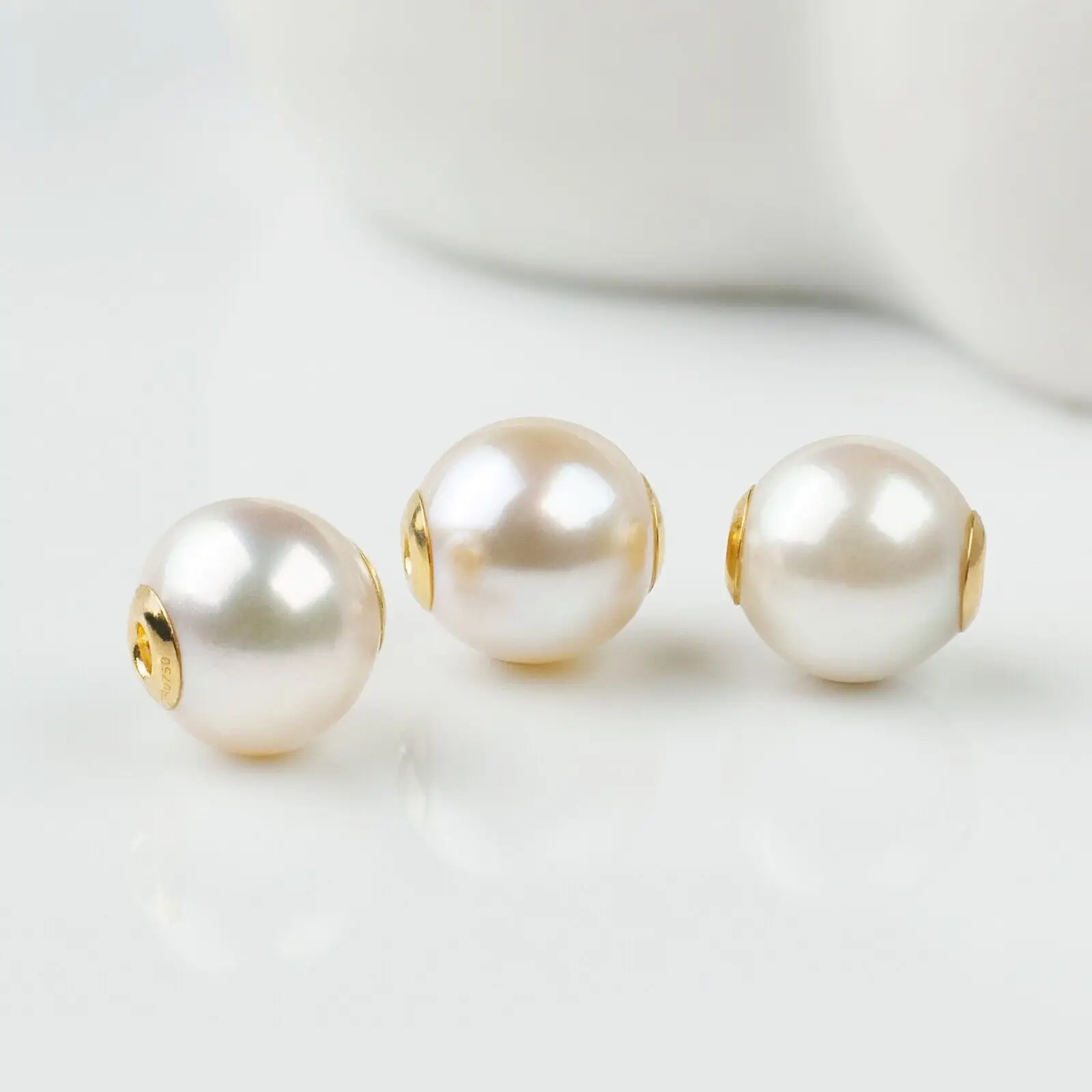 

Set~Three White 8-9mm Japanese Akoya Pearl Loose Pearl 18K Yellow Gold,Full Drilled beads for jewelry making beads