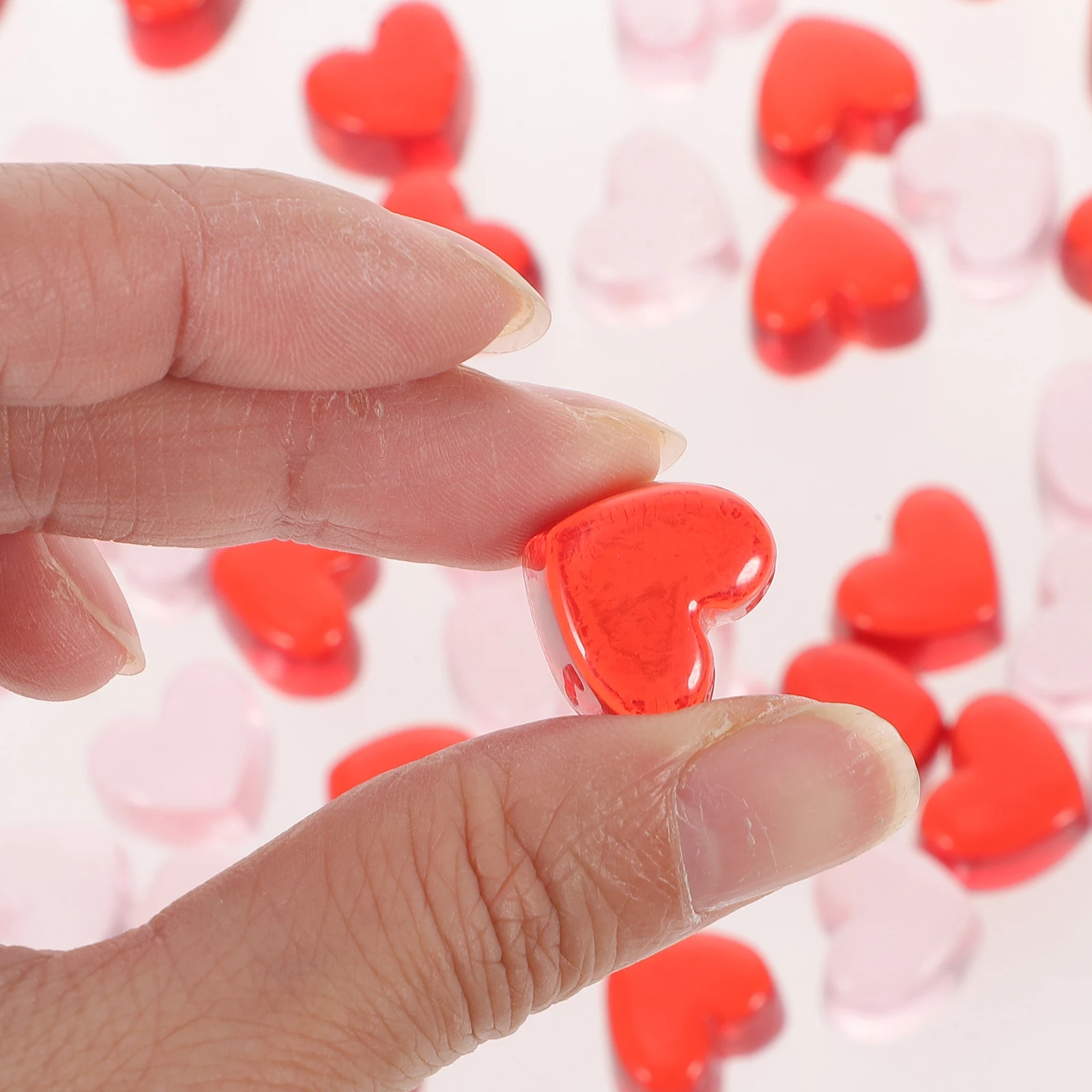 

100pcs Heart-Shaped Resin Gem Decorative Stones Charms Vase Fillers Wedding Table Centerpieces Jewelry Display Craft for DIY