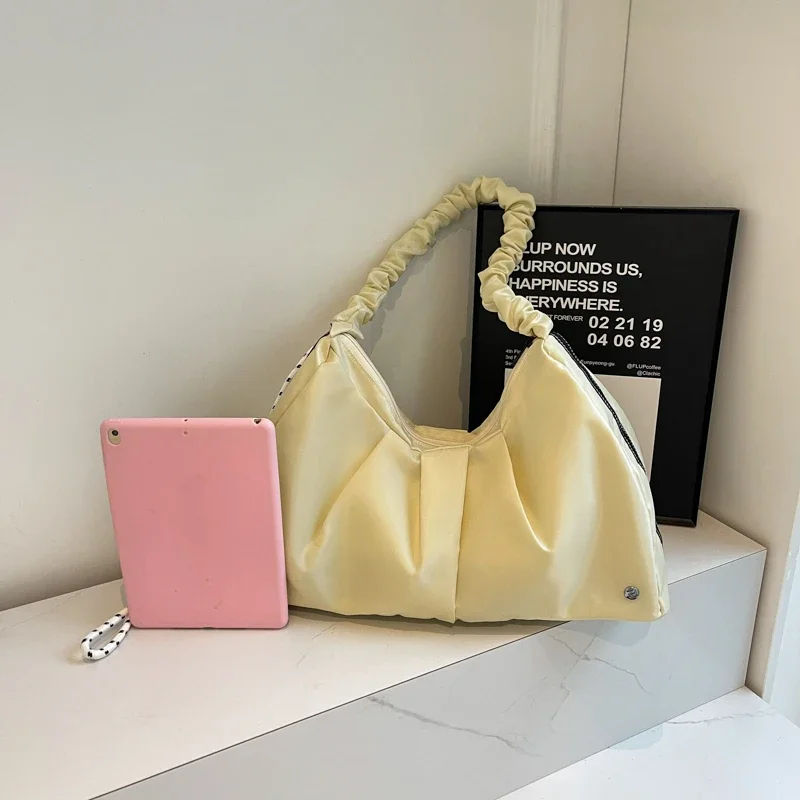 Bolso de hombro de nailon plisado para mujer, bolsa de mano informal, de gran capacidad, a la moda, 2024