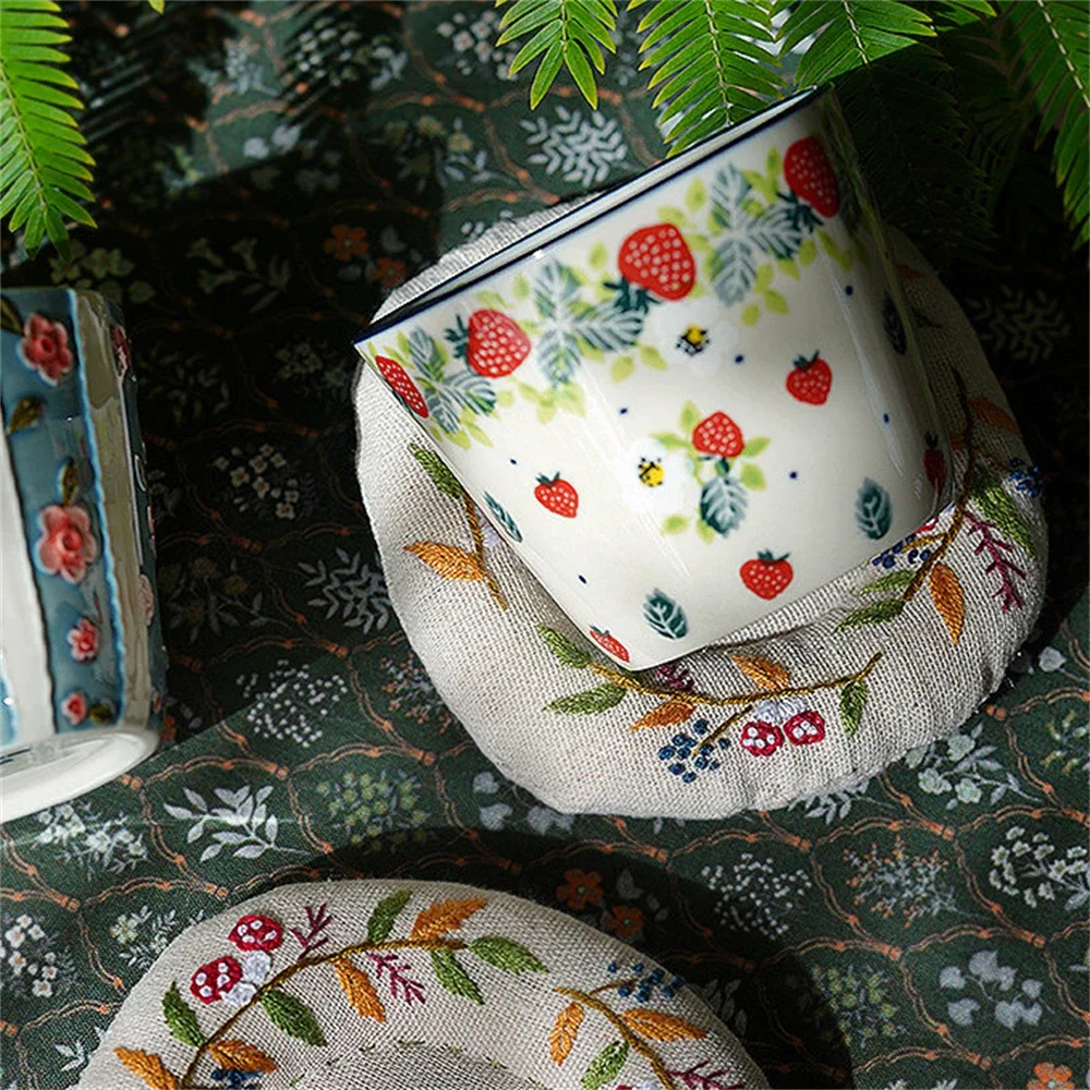 Vintage Coffee Cup Saucer Underglaze Strawberry Print Coffee Cup Plate Mug Tableware Package Kitchen Accessories Holiday Gift
