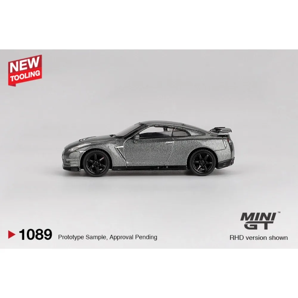 PreSale MINIGT 1:64 NISSAN GT-R 2013 رمادي معدني داكن (إصدار NISMO R35 CRS) تغليف نفطة نموذج سيارة عالي الأداء #3