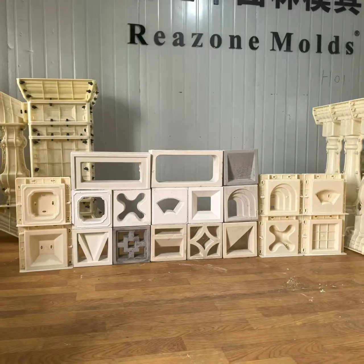 20*20*10cm Concrete Plastic hollow brick block Window mould Molds for Garden or House decoration