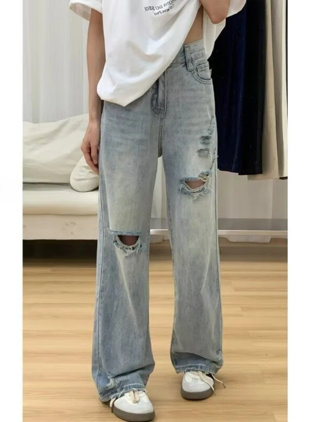 High Waist Wide Leg Denim Jeans Women's Spring Autumn 2026 New Style Worn Washed Hole Punching Loose Straight Cut Trousers