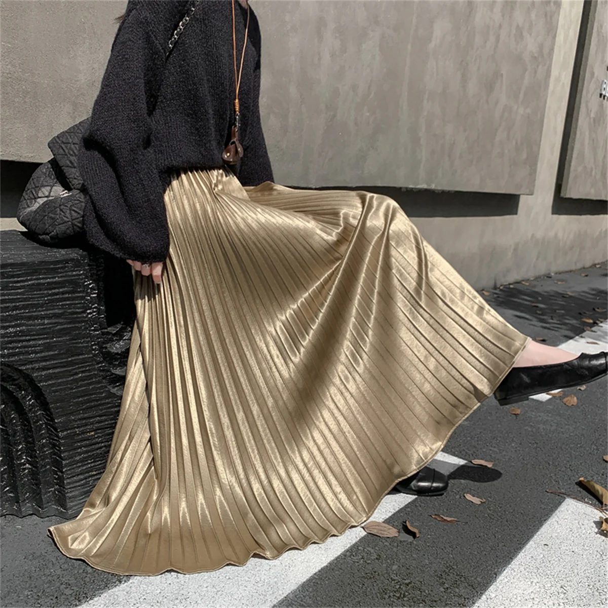New Fashion High Quality Satin Pleated Long Skirt Women's High Waist Versatile Slimming Autumn Winter Skirt Elegant