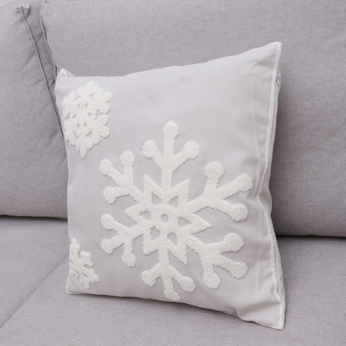 

2Pcs Cushion Cover Snowflake Embroidery Fine Workmanship Comfortable Fabric for Sofa Bed Car Kids Room Decor Grey