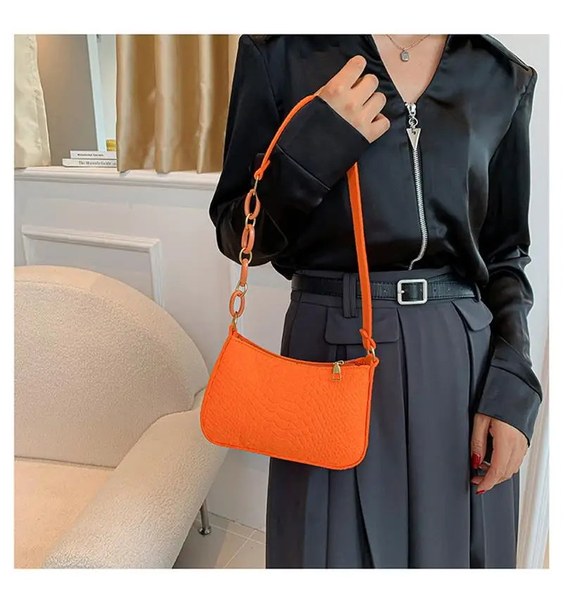 Fashion Felt Shoulder Bags For Women Women\'S Subaxillary Bag Design Advanced Texture Armpit Handbags Purses Crescent Saddle Bag