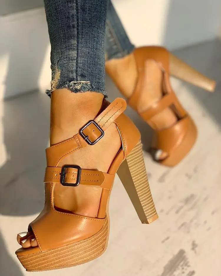 Large Size Beige Heeled Sandals All-Match 2023 Women\'s Open Toe Female Shoe Big Black Block New Peep High Fashion Girls Comfort