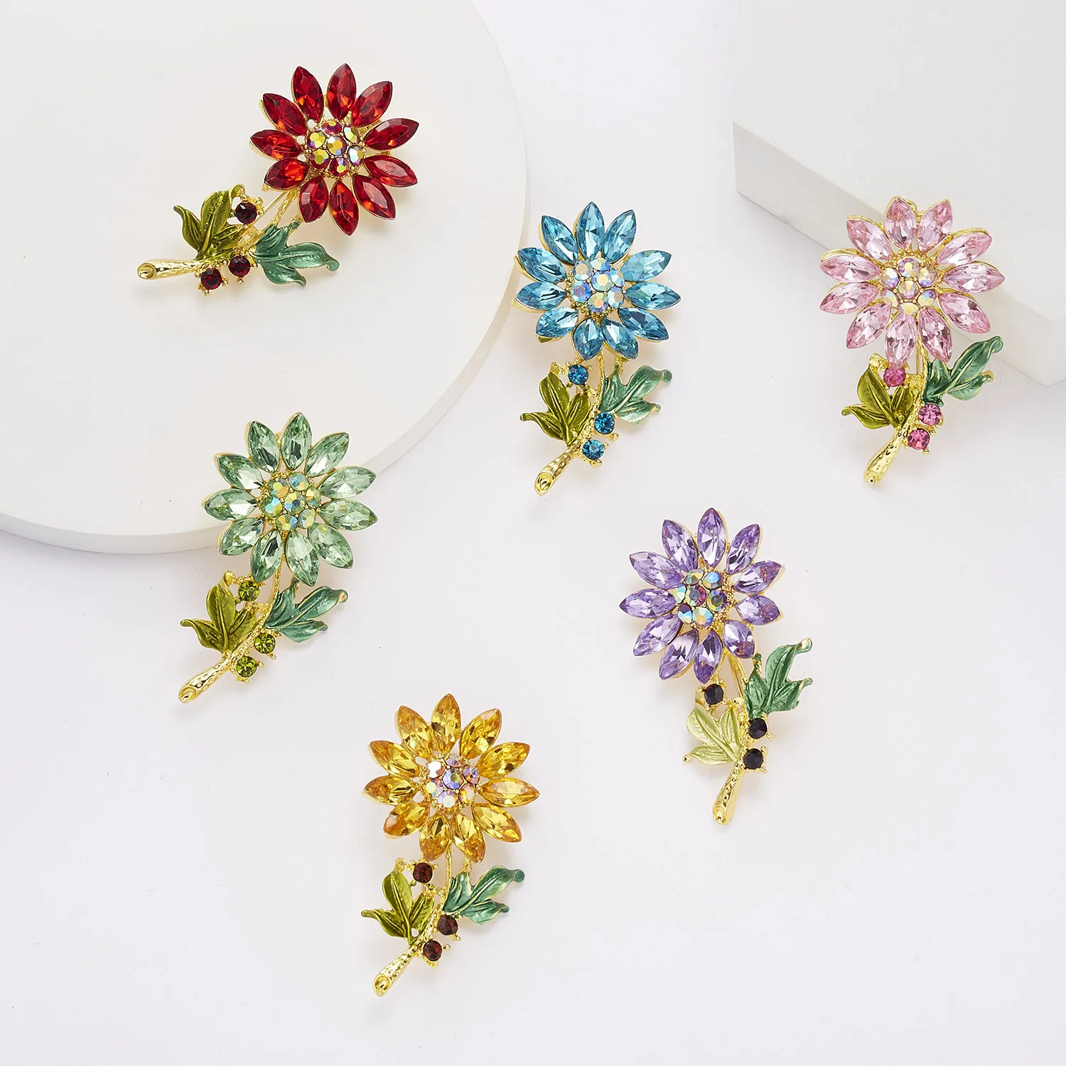 Crystal Flower Brooches For Women Fashion Enamel Sunflower Daisy Wedding Clothes Corsage Creative Bouquet Pins Jewelry Gift