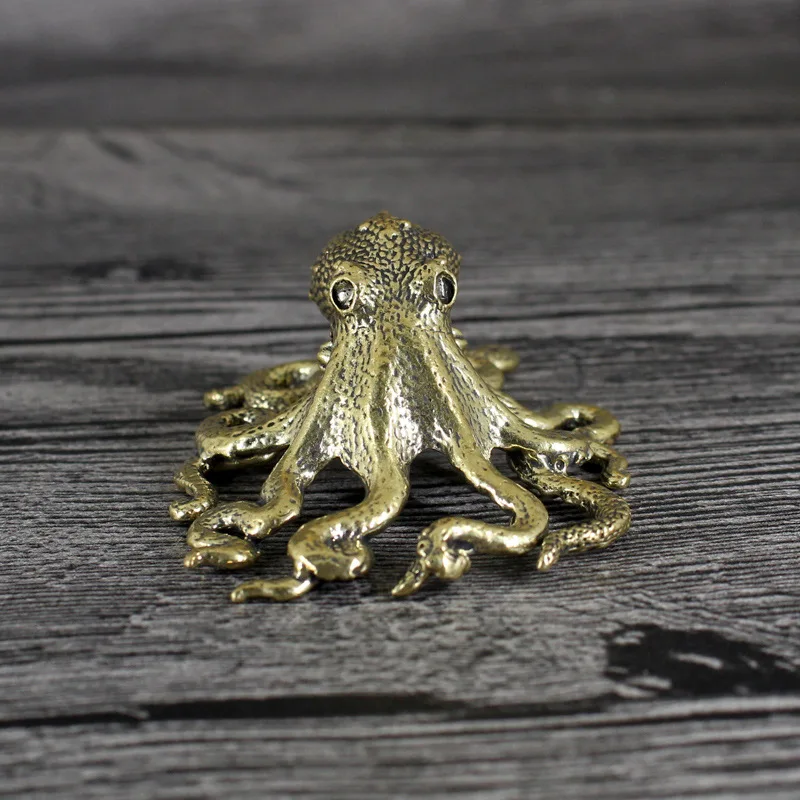 Brass Octopus Action Figures Metal Artware Miniature Ornament Accessories Creative Handmade Jewelry Desktop Car Interior Decor