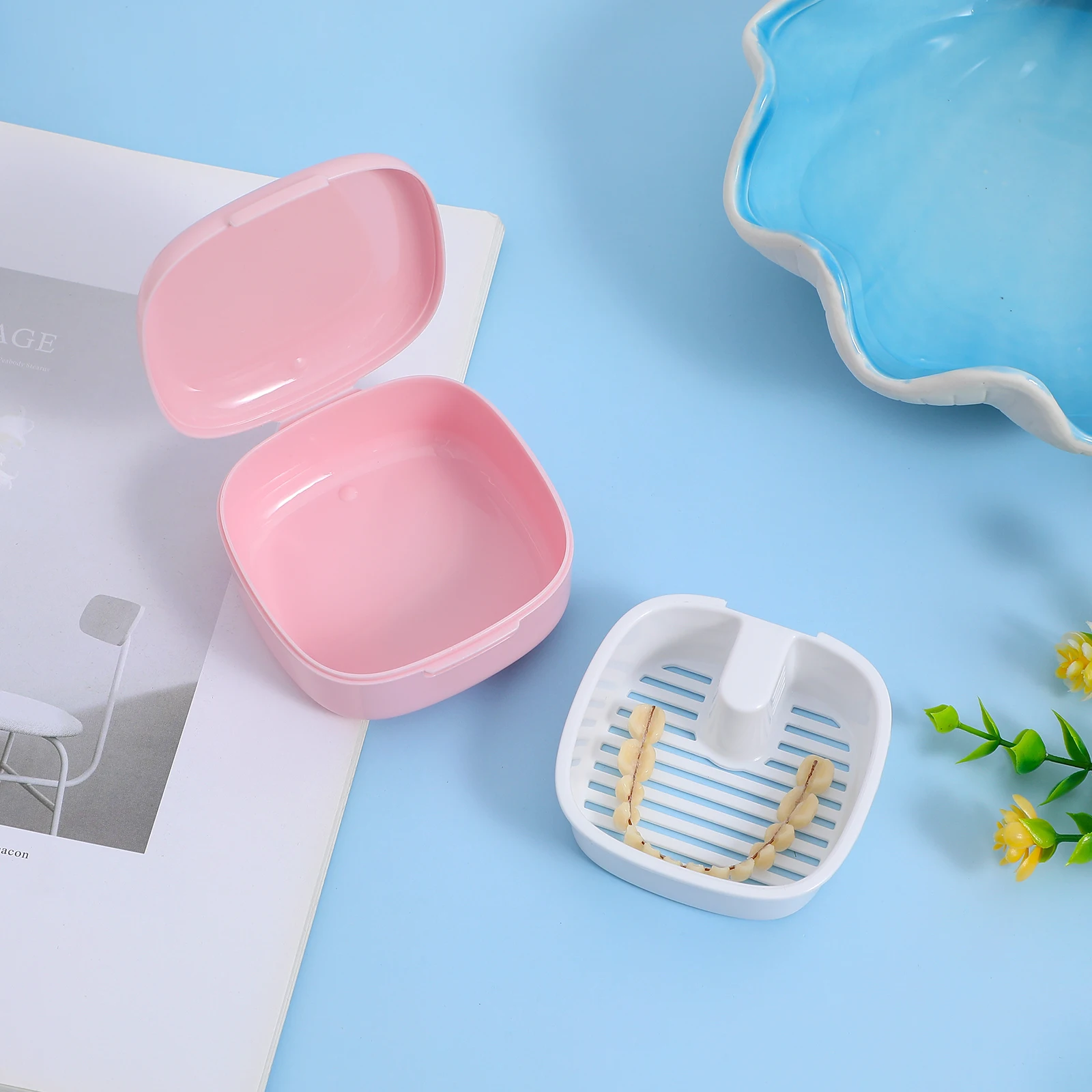 

Denture Storage Box Retainer Container Slim Portable Case for Aligners Built-in Drainer Easy Cleaning Travel Pocket Holder