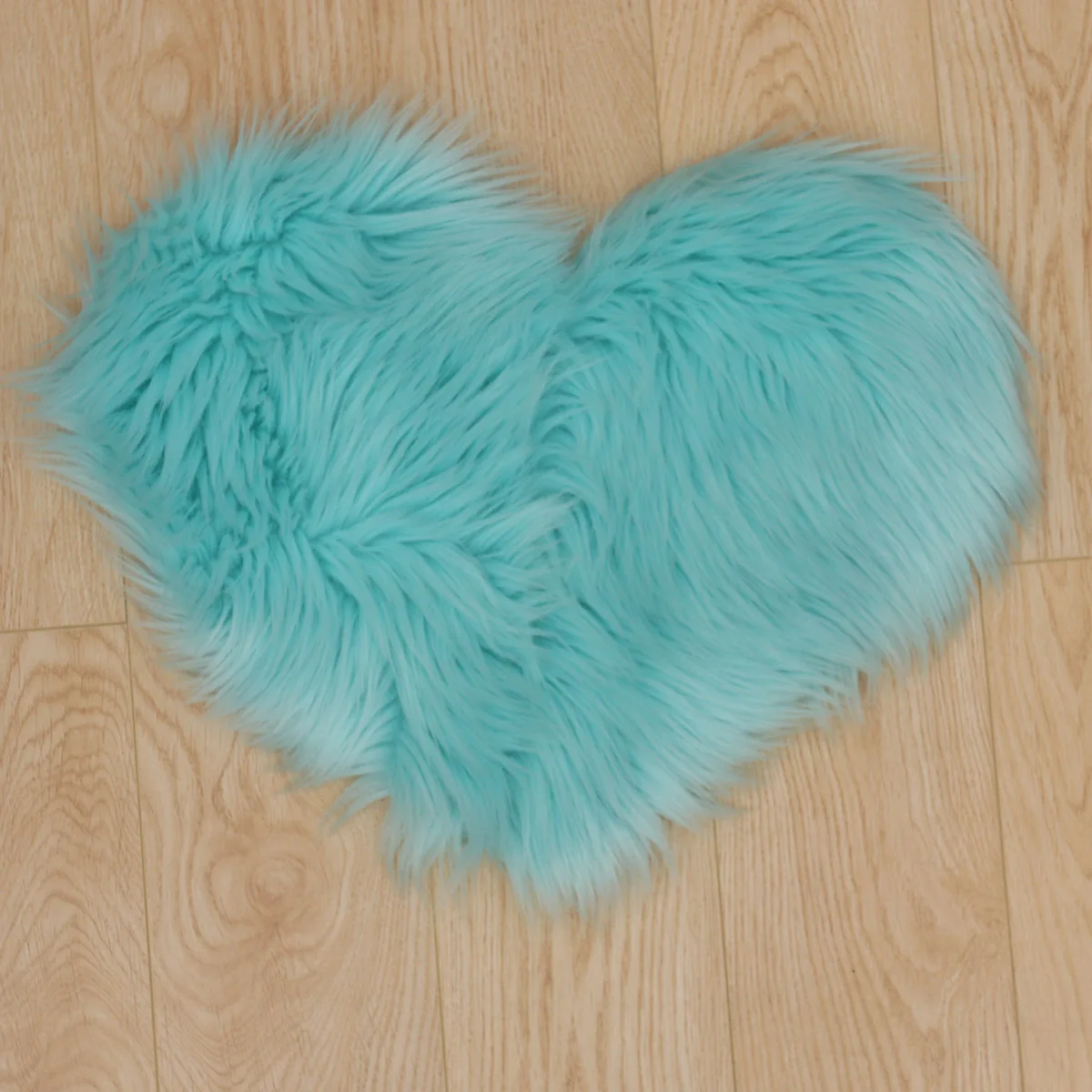 

Heart-Shaped Rug Light Blue Soft Warm Floor Mat Non-Slip Carpet for Living Room Bedroom Room Area Decor Bathroom Carpet