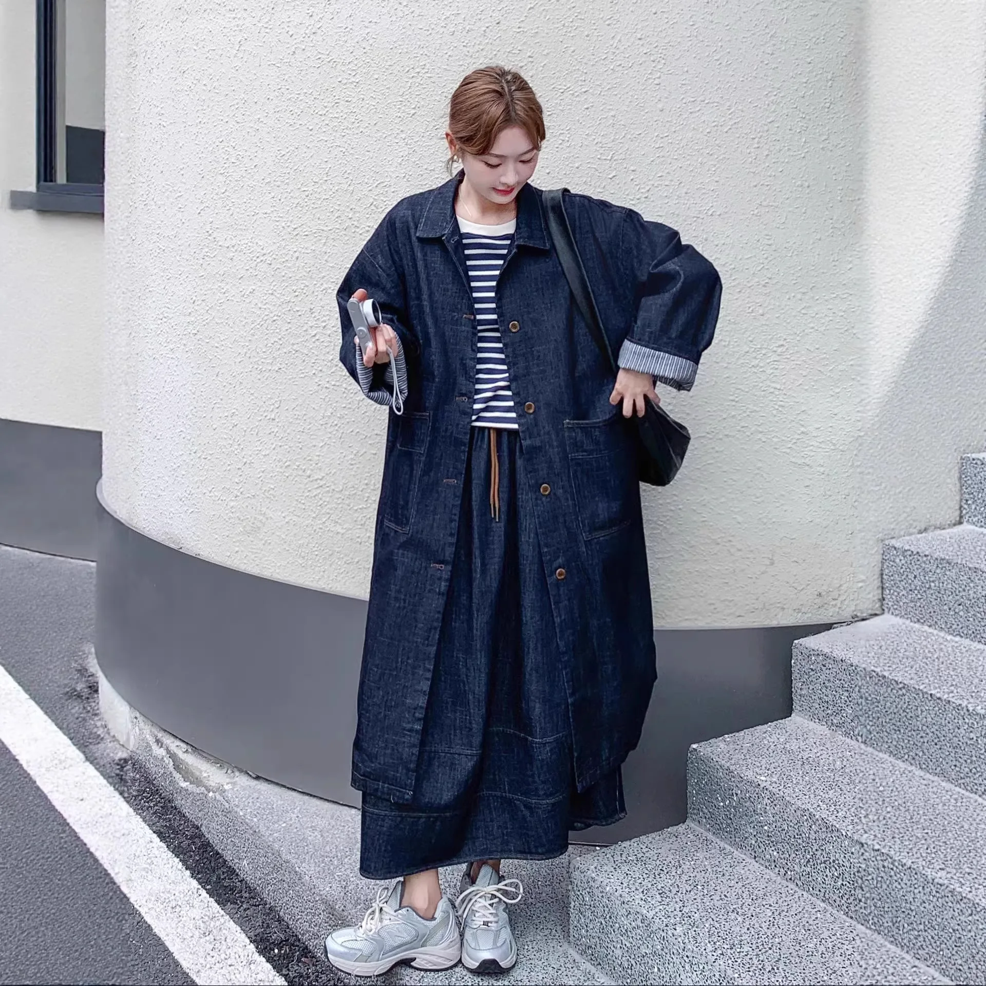 

SuperAen Korean-style Loose Waist Long Navy Denim Coat for Women 2026 Autumn New Casual Trench Coat