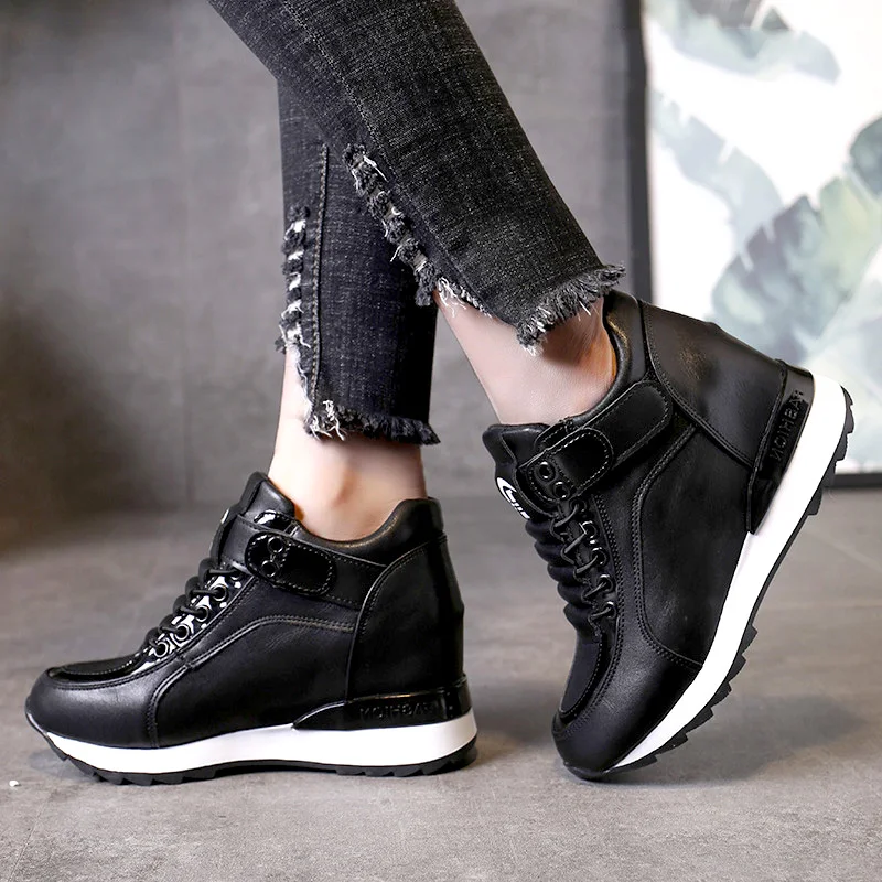 New Women Wedge Platform Sneakers Rubber PU Leather High Heels Lace Up Shoes Height Increasing Creepers White Black Shoes Casual