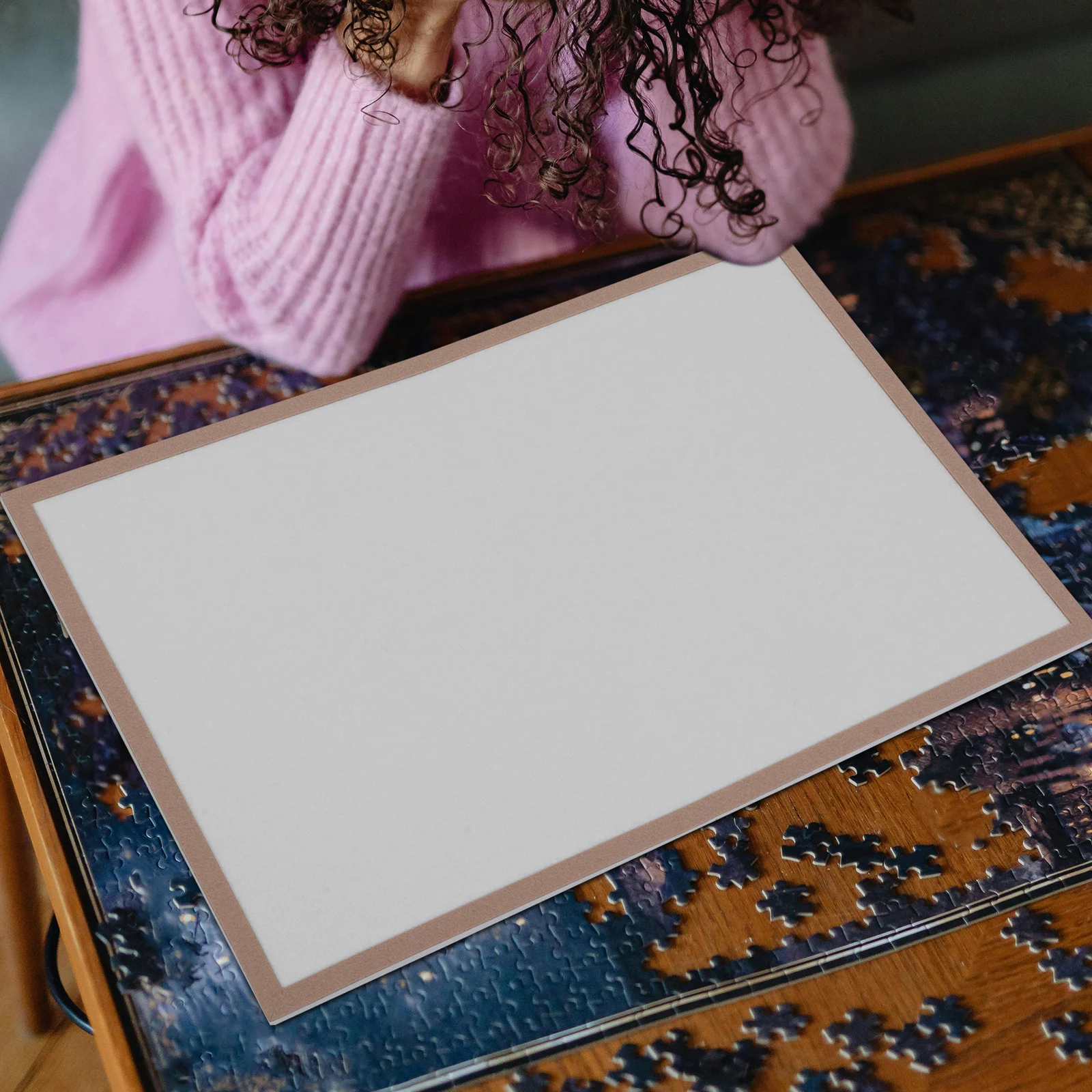 Matte 23,5" x 15,7" faltbares, rutschfestes Puzzle-Board, sicherer Rahmen zur Aufbewahrung, Tischplatte, Boden-Puzzle-Board-Pad, leerer Puzzle-Halter