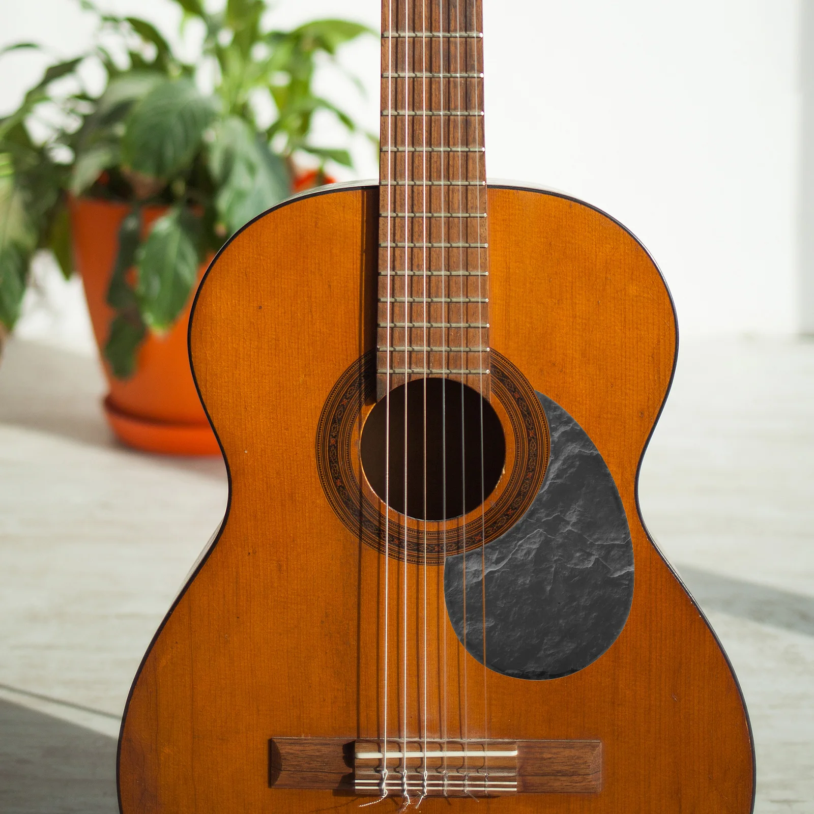 

Self-Adhesive Thickened Guitar Pickguard Comma Shape Scratch Protection Plate Acoustic Folk Guitar Guard Scratch Plate Sticker