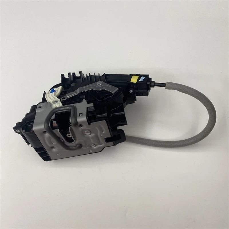 0997202300/0997206301/2227200135 For Mercedes Benz W222 W213 W205 Auto Body Parts Door Lock Module Actuator