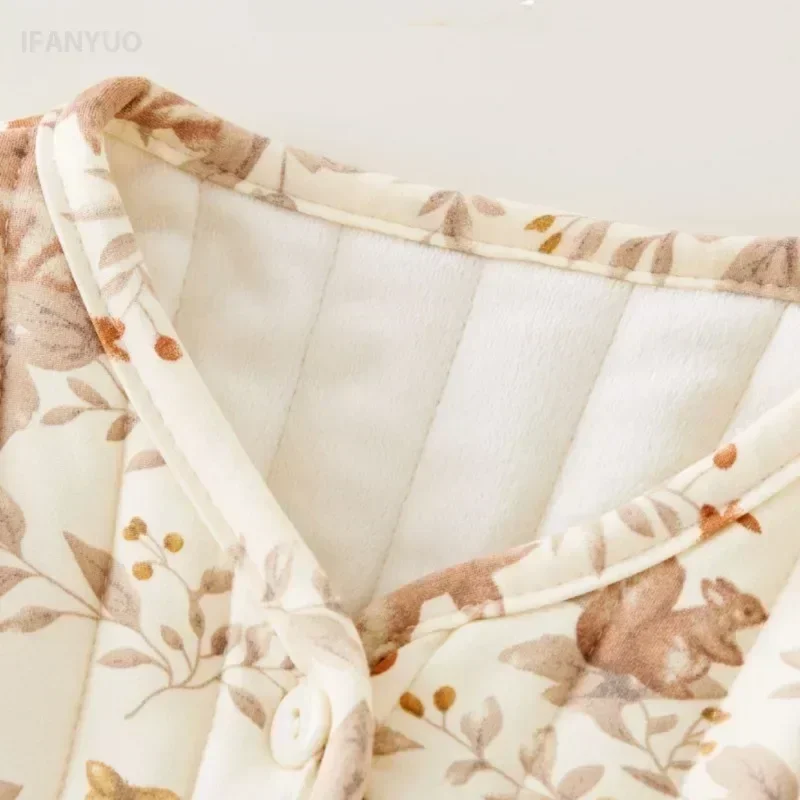 سترة مخملية للأطفال من عمر 2-6 سنوات معطف قطني حلو على الطراز الشمالي الجديد للأطفال للخريف والشتاء للأولاد والبنات سترة مبطنة مريحة ودافئة