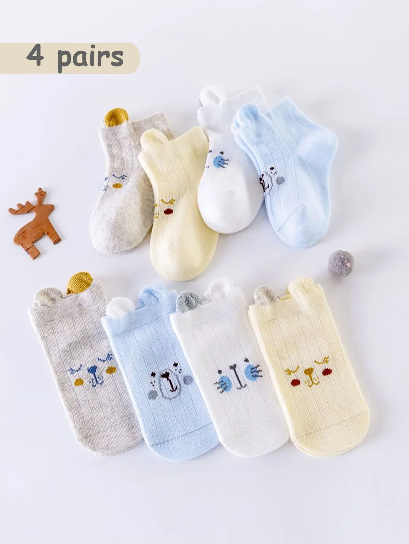 4 pairs of cute cartoon socks suitable for newborns, soft and comfortable short socks that can be worn all year round