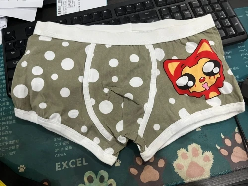 Men\'s cartoon printed underwear made of pure cotton medium waist breathable boxer shorts, youth anime cartoon boxer shorts