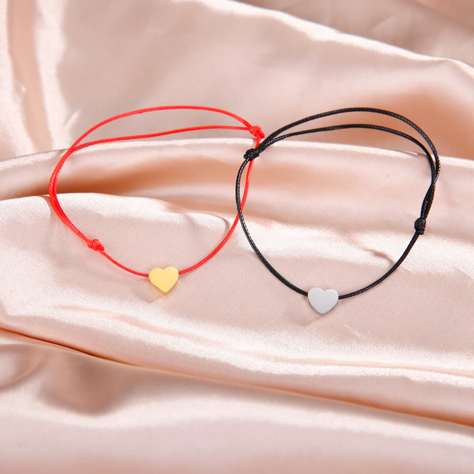 Unift Exquisite Heart Charms Bracelet on Hand Red String Rope Stainless Steel Women Bracelet Trendy Fashion Couple Jewelry Gift