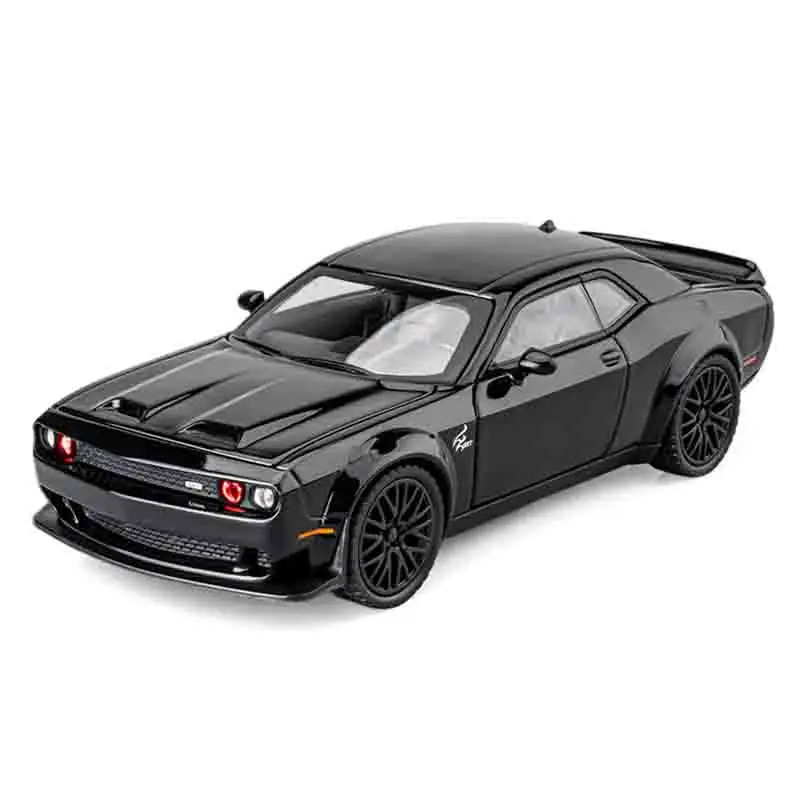 รถของเล่น Dodge Challenger Hellcat ขนาด 1:32 ผลิตจากโลหะหล่อขึ้นรูป พร้อมเสียงและไฟ