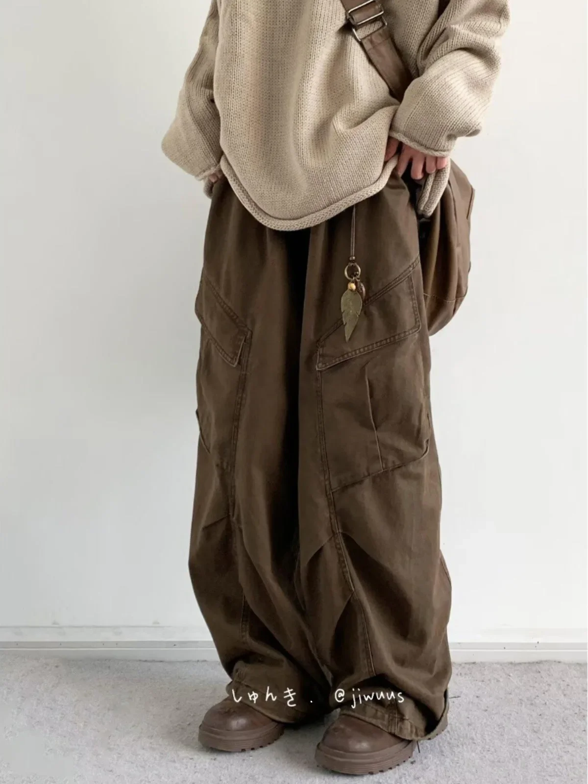 2026 Japanese New Retro Trendy Wide Leg Pants Unisex Brown Cargo Trousers with Big Pockets  Loose Straight Casual Work Pants
