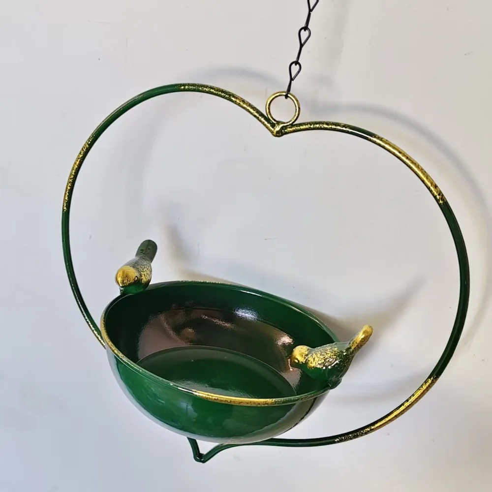 Practical Heart Shape Hanging Bird Feeder Handcrafted Iron Wild Bird Feeder Retro Bird Watching Outdoor Bird Bath Backyard Use