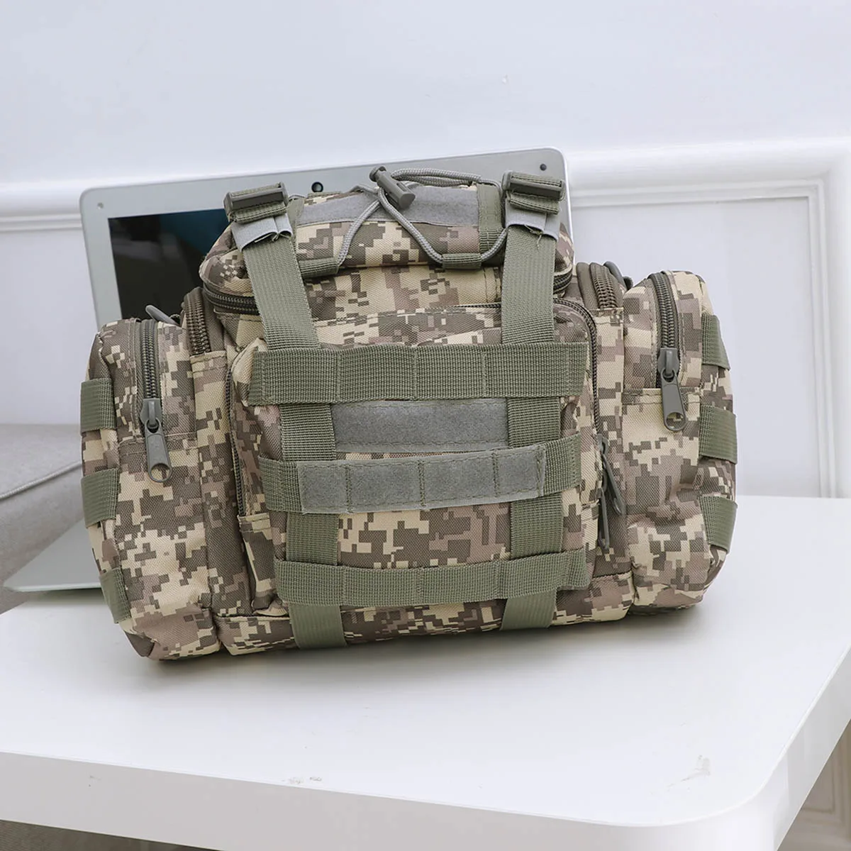 

1pc Large Capacity Fishing Gear Bag Multi Pocket Water Resistant Nylon Fishing Bag Reinforced Stitching Wide Shoulder Strap