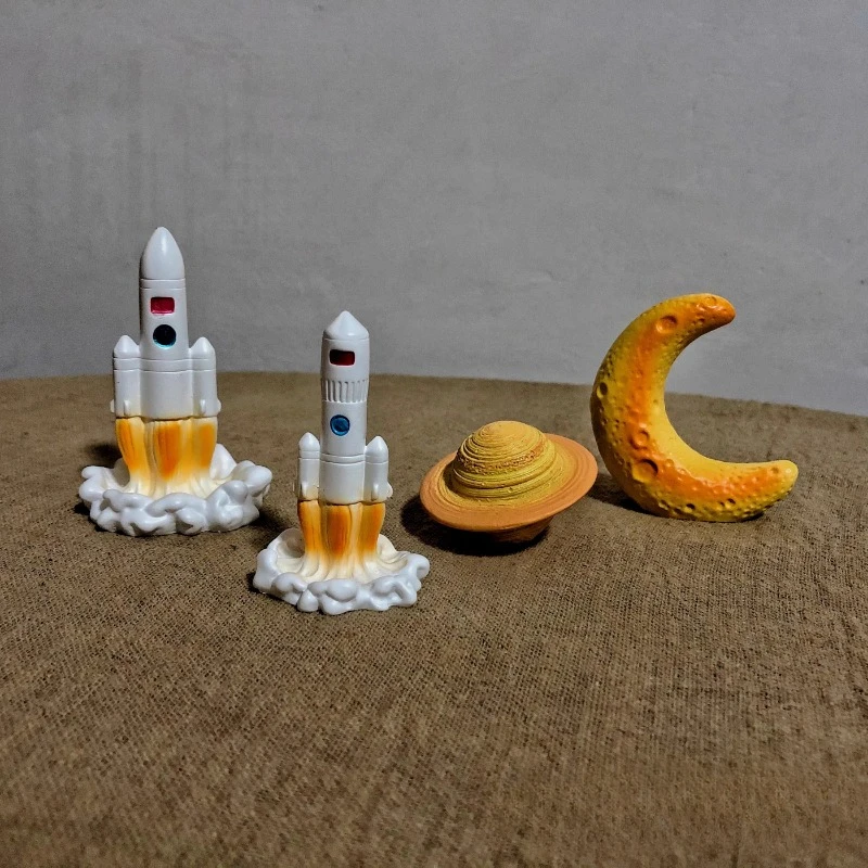 

Emulation Miniature Rocket Moon Planet Micro Landscape Sand Table Model Props Decoration Ornaments