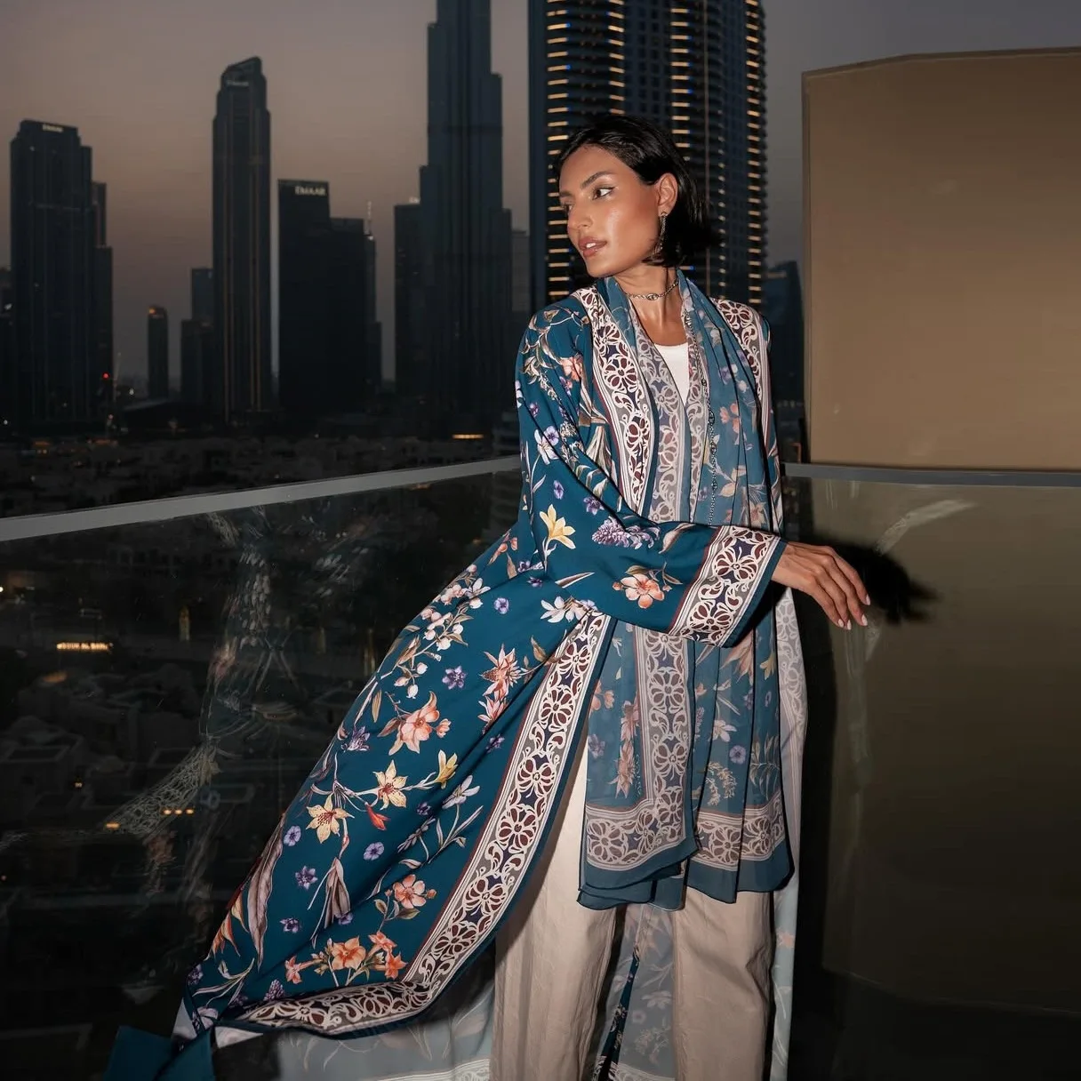 2025 frauen Muslimischen Kleid Elegante Abaya Gedruckt Floral Abaya Kleid Set Hijab Abaya Mit Schal Zwei Stücke Kleidung Robe