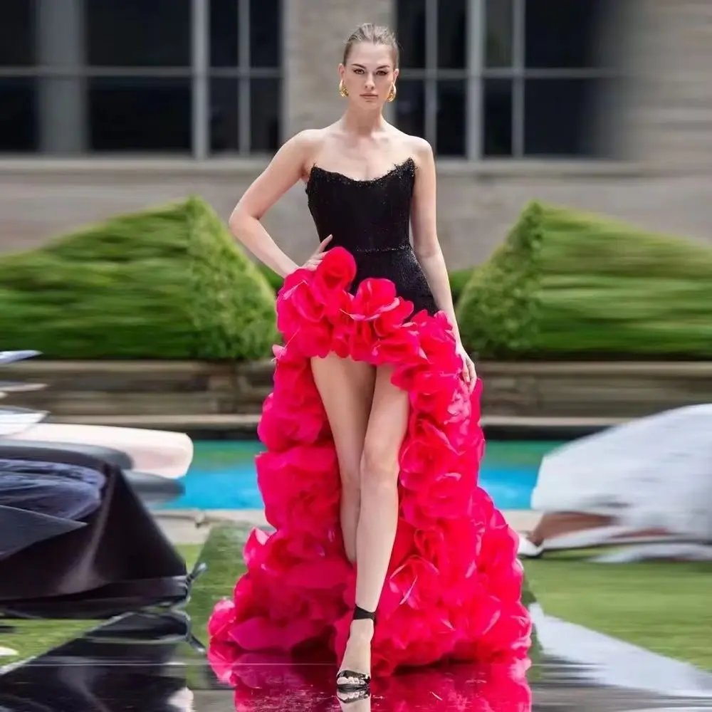 2026 Women's Sexy Strapless High Low Prom Dress Black And Red Ruffles Evening Gown for Formal Occasions Party Wear