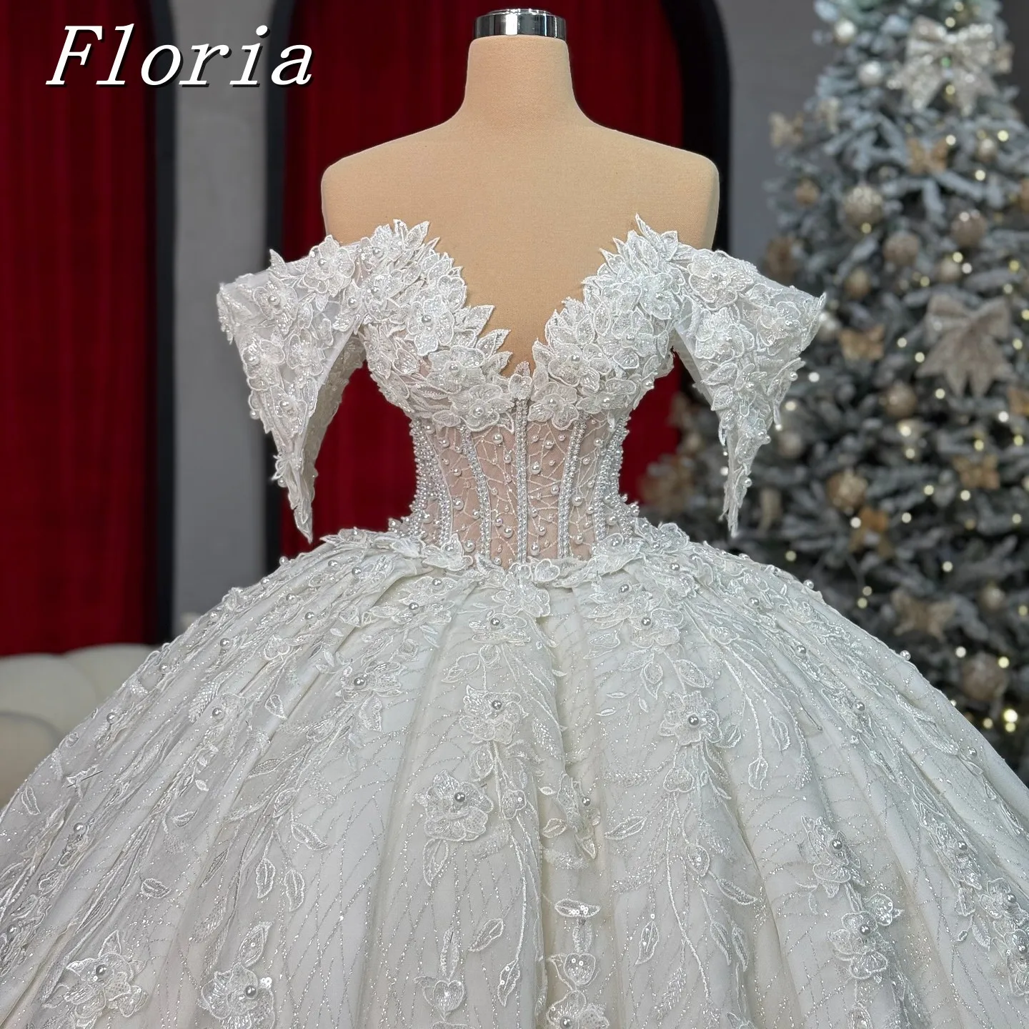 

Luxury Dubai Wedding Dresses 2025 Bride Elegant 3D Lace Appliques Short Sleeves V-Neck Arabic Vestidos De Novia Custom Made