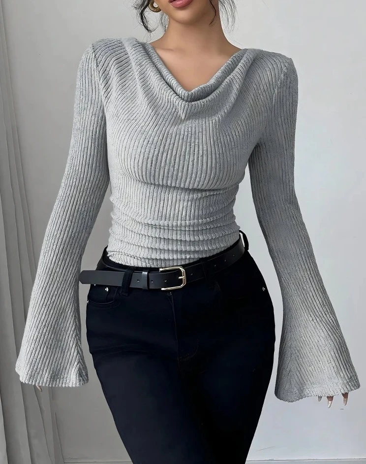 เสื้อเบสิกผู้หญิง แขนยาว ทรงเข้ารูป ไหล่เฉียง ผ้าถัก สำหรับฤดูใบไม้ร่วงและฤดูหนาว ปี 2025 สไตล์ลำลอง ขายดี