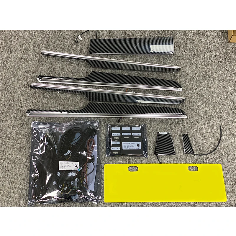 2014-2023 Automotive Interior Ambient Lighting, Carbon Fiber Textured Door Footwell Lights for Macan 95B