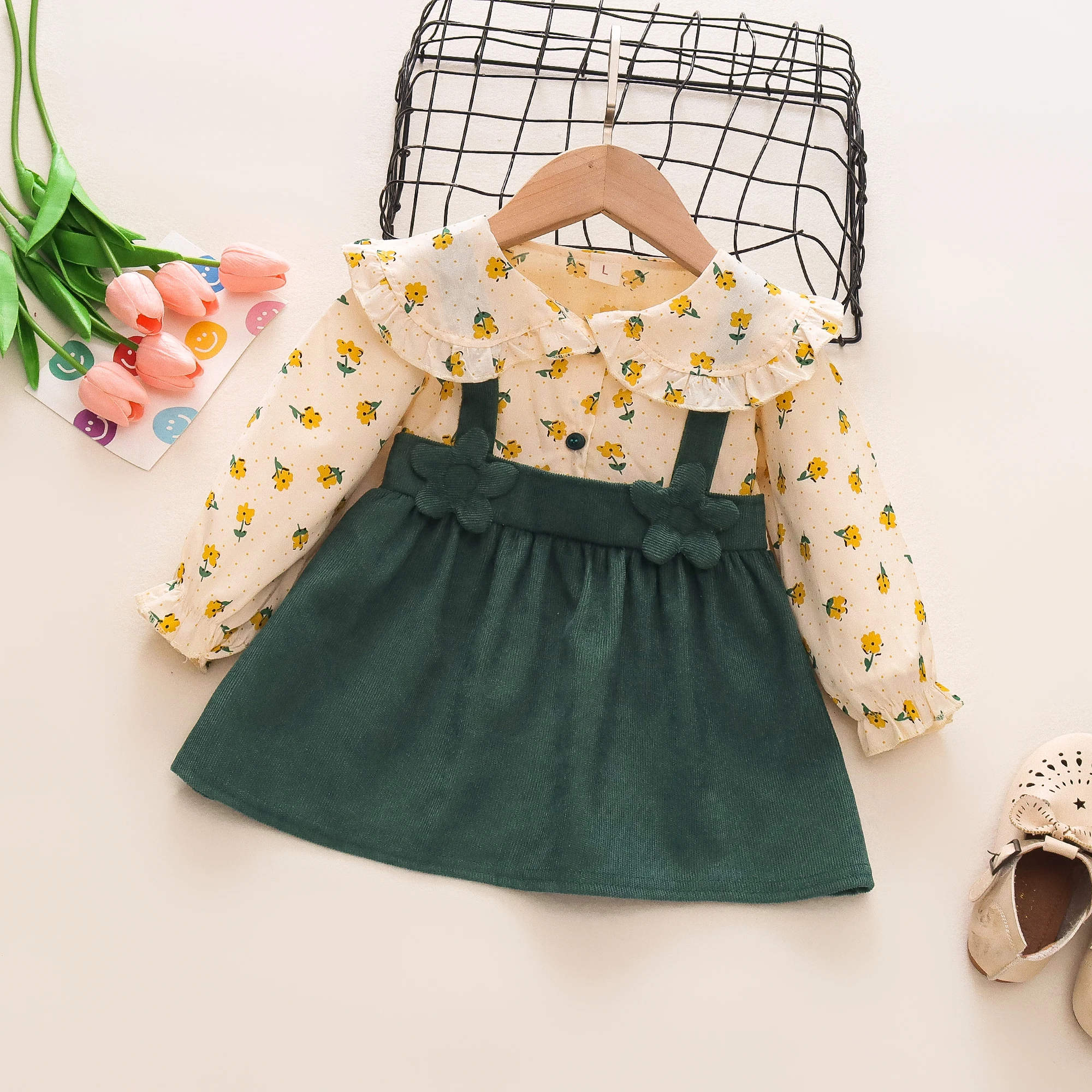 Autumn New Newborn Girls Long Sleeve Dress Cartoon Fragmented Flower Lapel Baby Princess Dress Flower Strap Dress