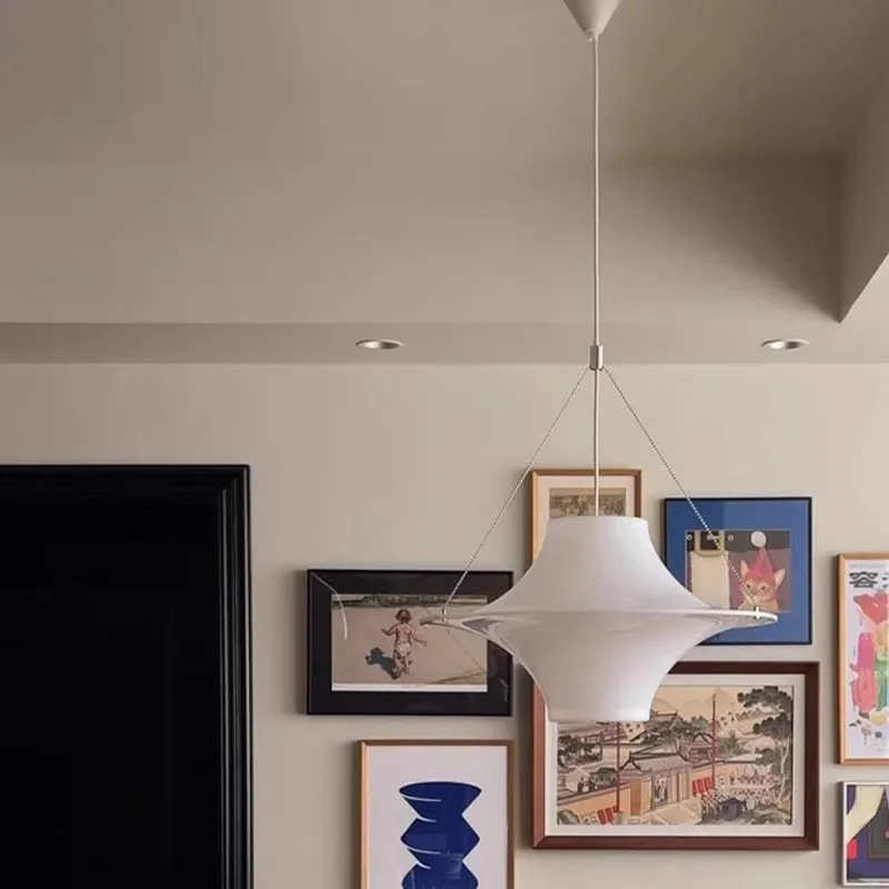 

Seagull chandelier French cream living room dining room bar UFO light Nordic study bedroom light