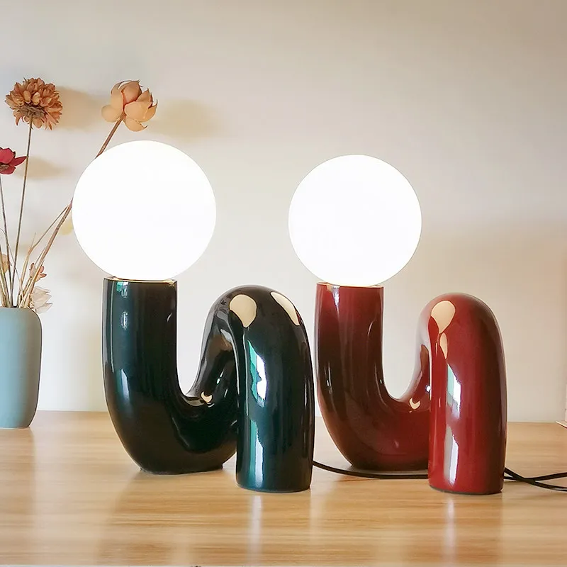 American-Style Nordic Resin Glass Atmosphere Bedroom Bedside Lamp Decoration Piece Art Tabletop Children's Room Desk Lamp G9