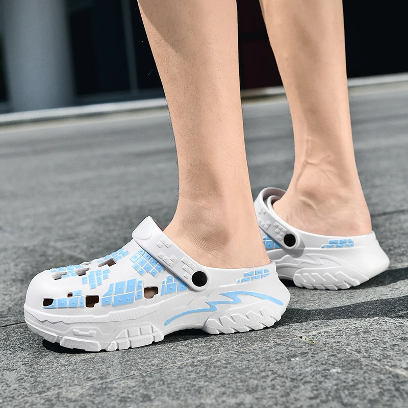 

Men Classic Solid Rubber Slippers One Piece Molded Wear Resistant Flexible Sole Anti Slip Shower Beach Daily Walking Shoes