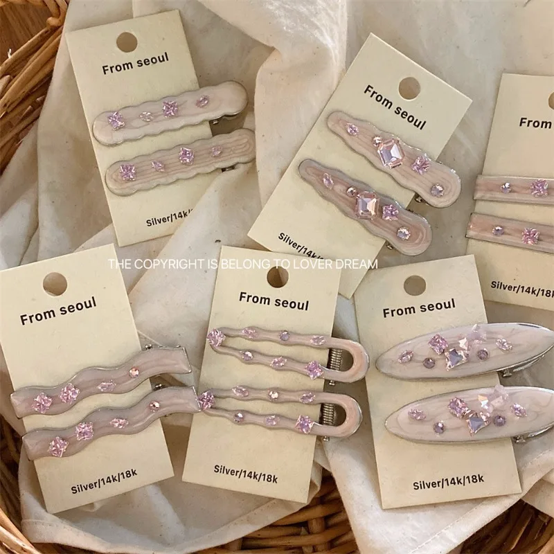 

Beauty Enamel Drip Hair Clip for Girls Pink Crystal Geometric Snap Clip Sweet Duckbill Bang Barrettes New Sparkly Resin Hairpin