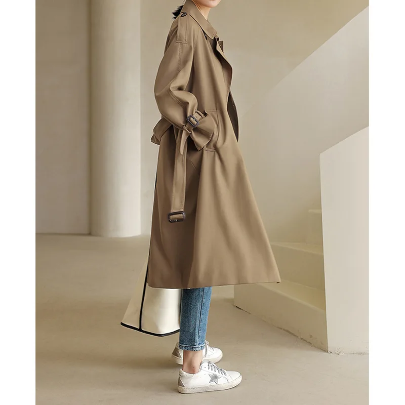 معطف نسائي متوسط الطول على الطراز البريطاني فضفاض ومستقيم ومزاج شعبي معطف خصر آلهة