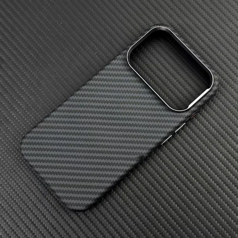 Metall-Objektiv für MagSafe Mattierte Hülle für iPhone 17 18 Pro Max 16 15 14 13 Carbonfaser-Textur Kabelloses Laden Matte PC-Abdeckung – Detail 1