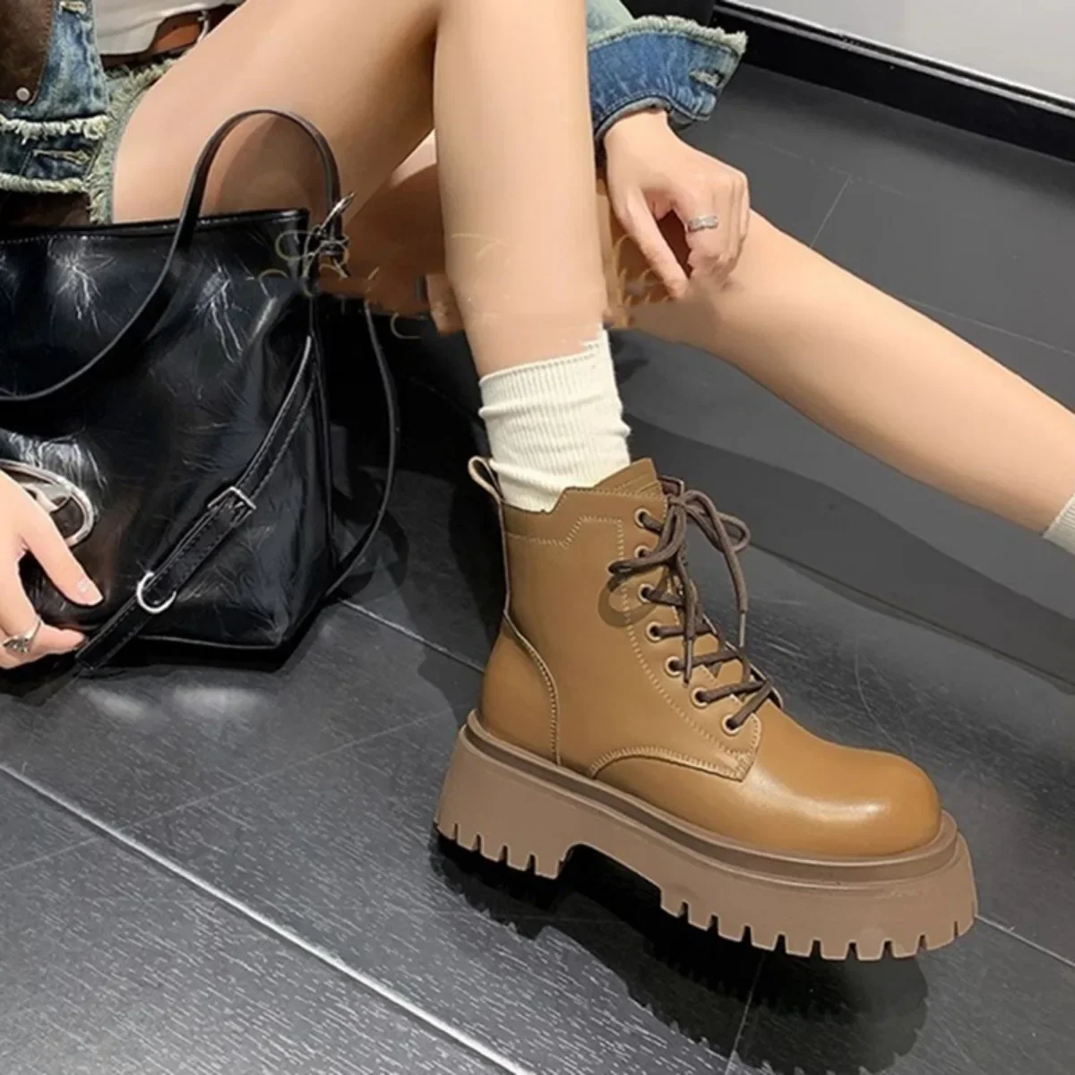 Retro Buty Damskie Jesień Zima Brązowe Czarne Futro Botki Gruby Dół Sznurowane Casual Pluszowe Krótkie Motocyklowe Botas Femininas