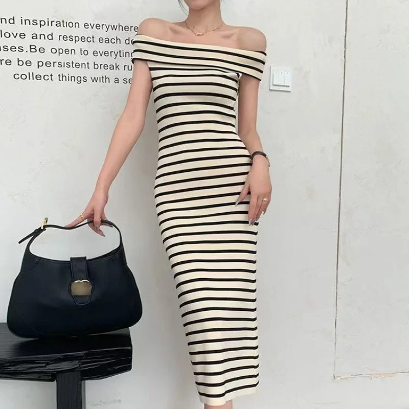 Contrast striped one-shoulder dress for women summer new design sexy off-shoulder knitted long dress