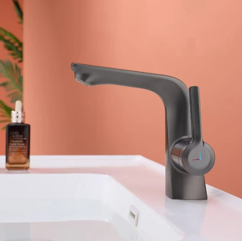 جديد متقدم الشعور بسيط الساخن والبارد حوض صنبور الحمام تحت حوض بالوعة السيراميك بكرة صنبور كبار المنزلية #5