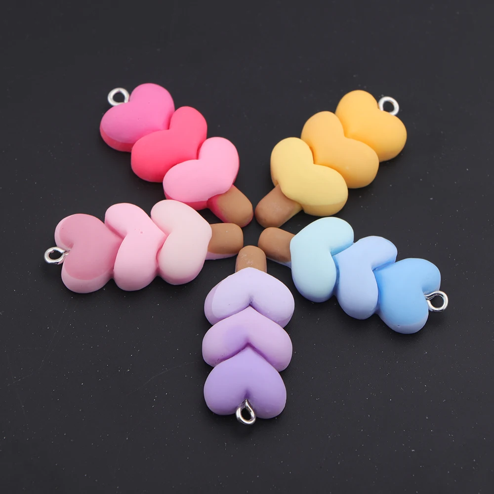 

10pcs/lot Cartoon Heart Lollipop Charms Pendant Resin Gradient Color Three Love Heart for DIY Jelewelry Making