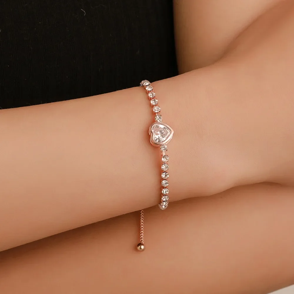 

French-Style Copper Heart-Shaped Bracelet with Synthetic Zirconia, Cute Romantic Jewelry