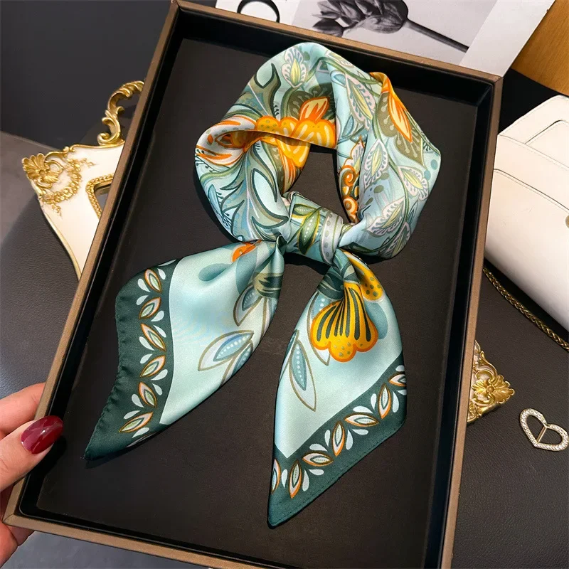 Foulard carré imité de luxe pour femme, écharpe en satin doux, bandeau pour la présidence, bandeau pour la tête, bandeau pour le sauna Hijab, sac à ruban Foulard, nouveau, 2024