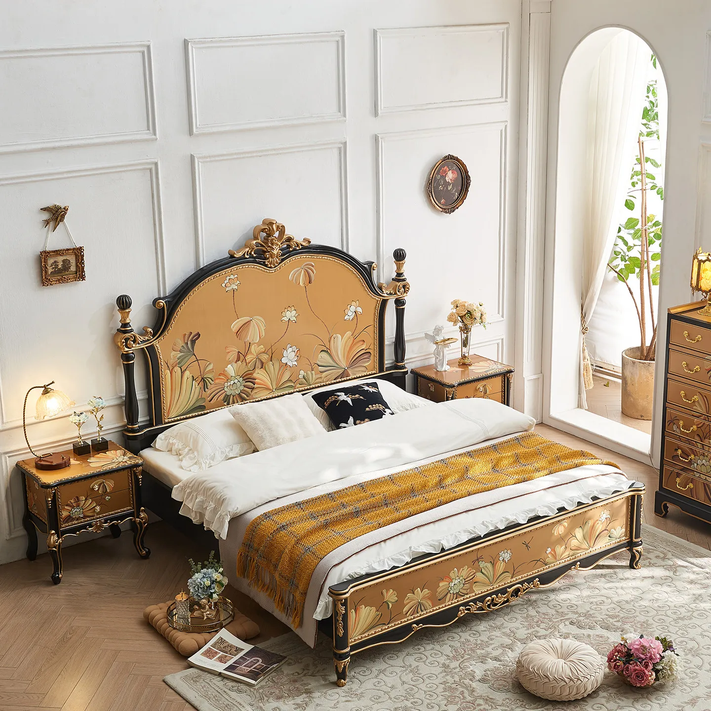 Chinese style hand-painted lotus solid wood carving bed master bedroom double gold bed